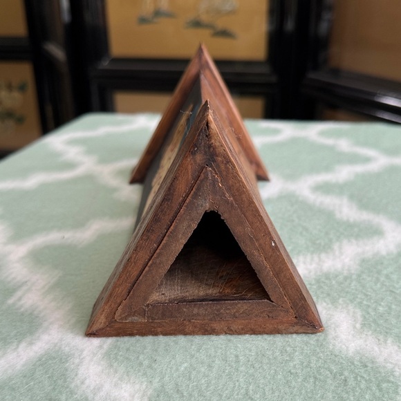 Handcrafted vintage Wooden Candle Holder with Artistic Design - Picture 6 of 8